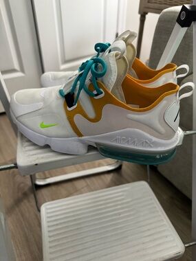 Nike Air Max Infinity Men’s Size 10 — White/Teal/Yellow